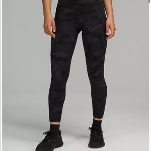 Lululemon fast and free leggings size 4 25” camo